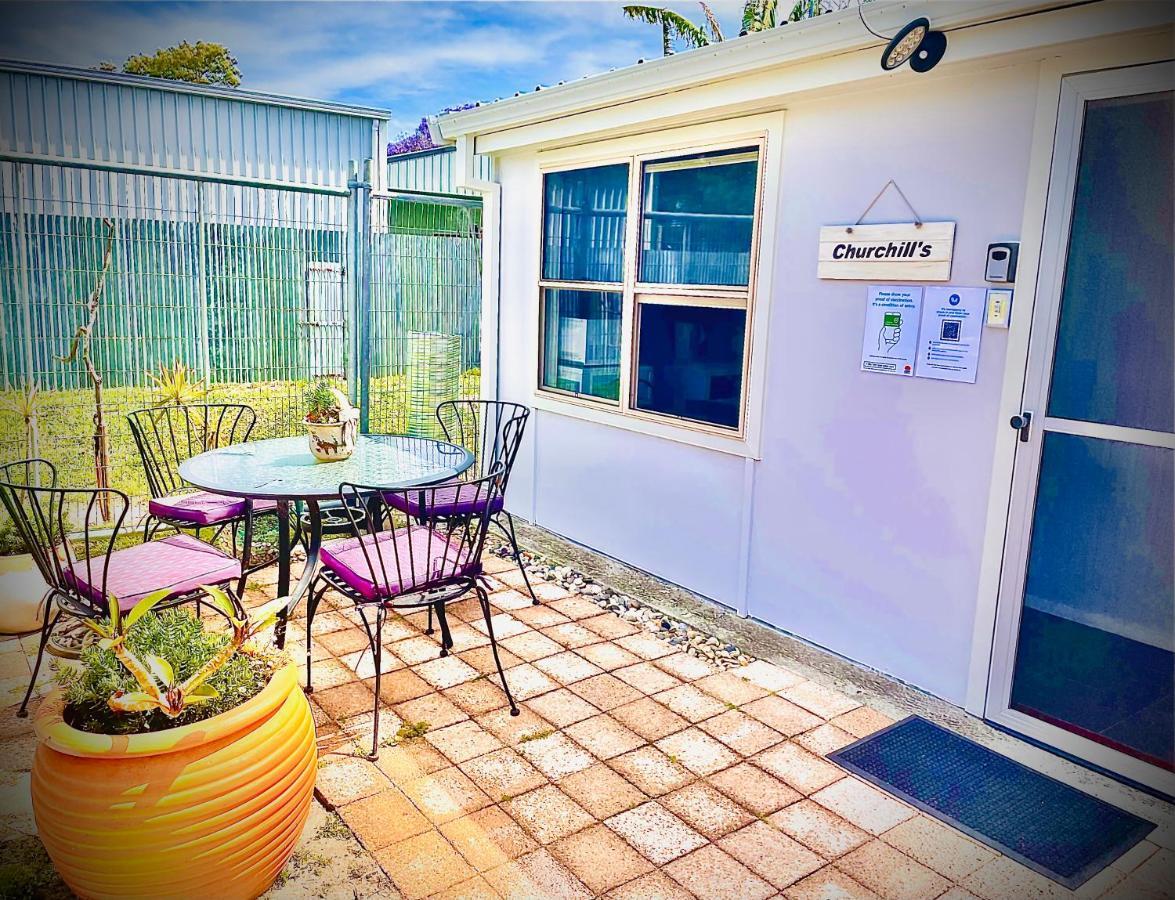 Churchill'S B&B Twin Spa Getaway Studio Swansea Exterior foto