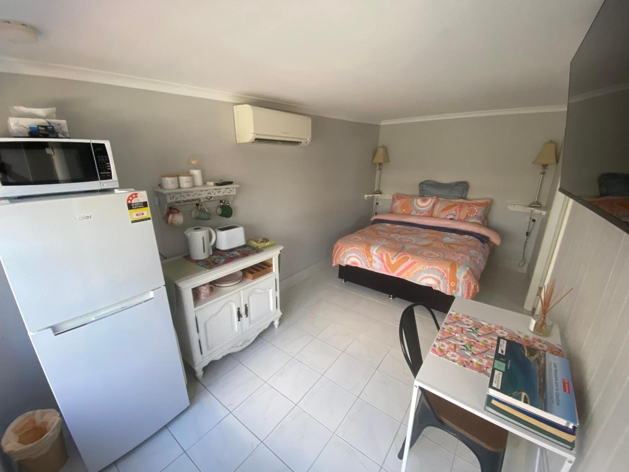 Churchill'S B&B Twin Spa Getaway Studio Swansea Exterior foto