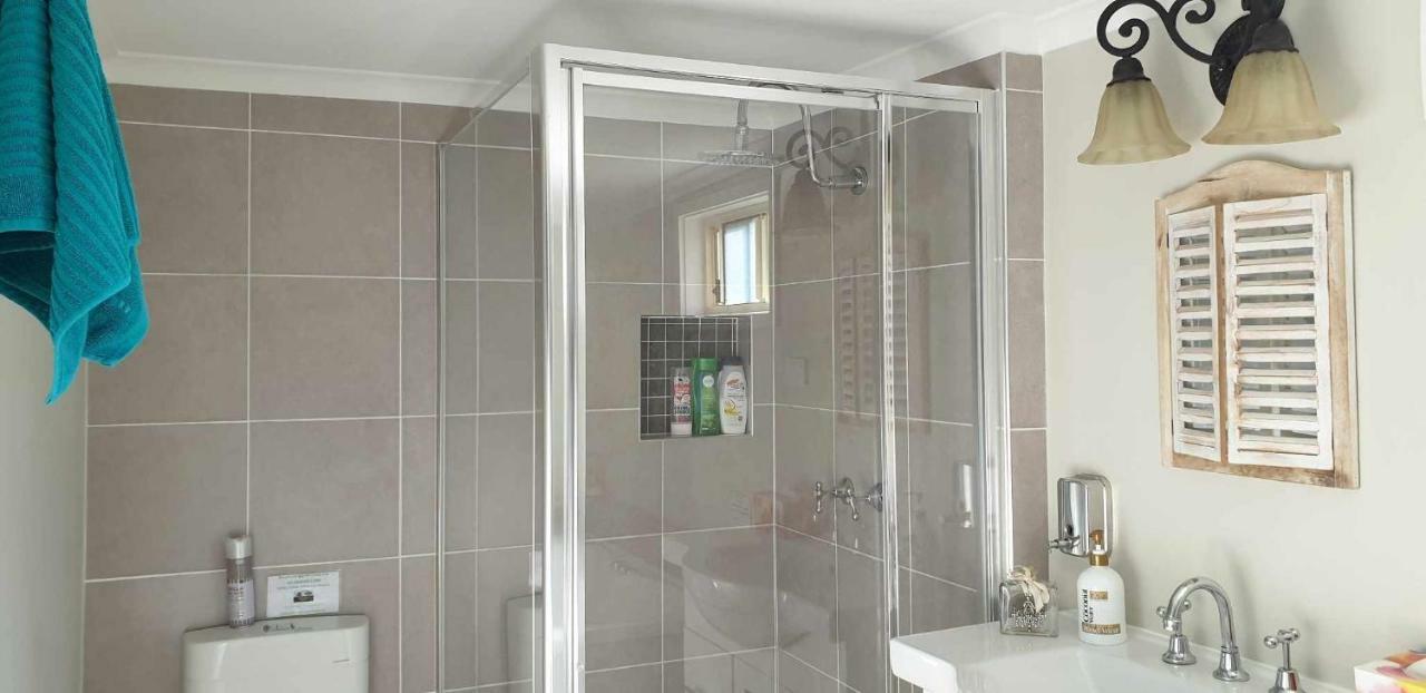 Churchill'S B&B Twin Spa Getaway Studio Swansea Exterior foto